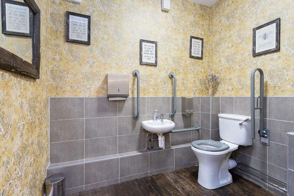 Additional image 13 of 21/23 Reform Street, Kirriemuir, DD8 4BS