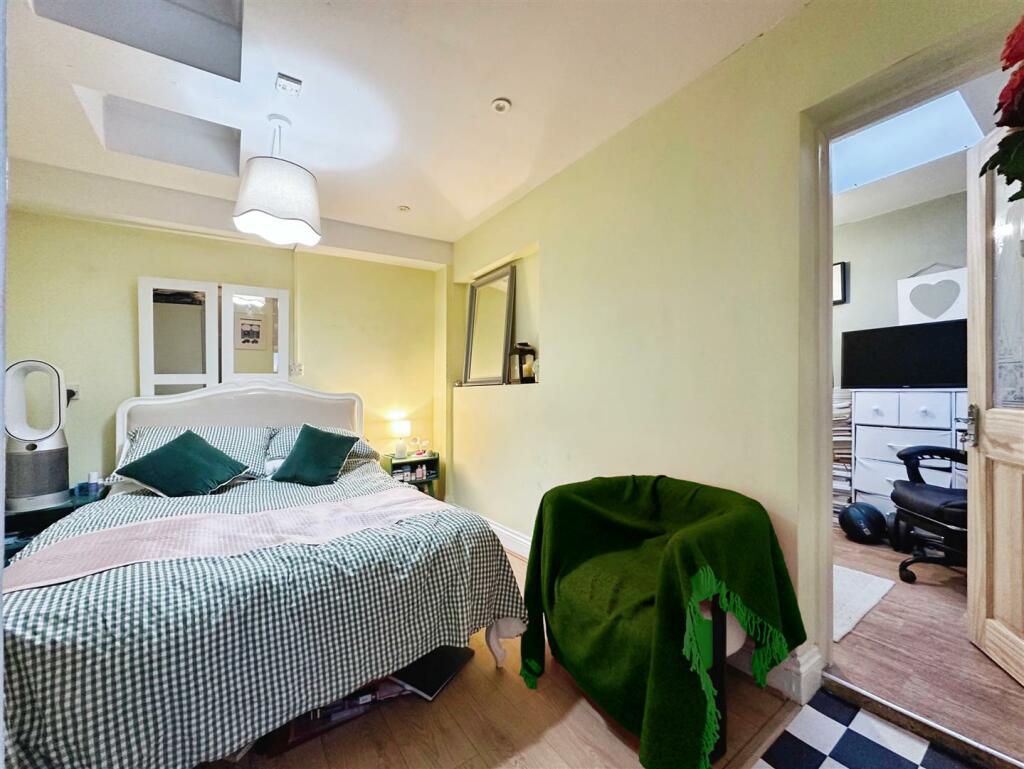 Additional image 10 of Binswood Street, Leamington Spa