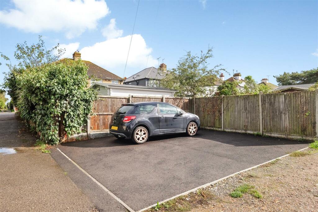 Additional image 19 of Graystone Road, Whitstable