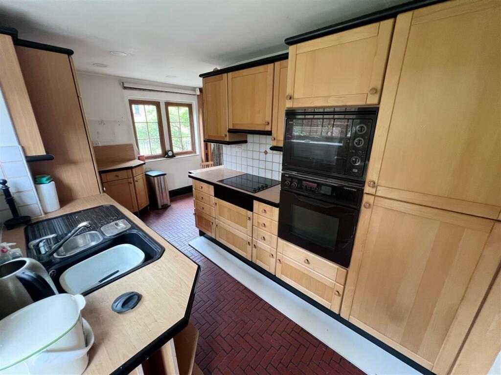 Additional image 6 of Warwick Road, Stratford-upon-Avon