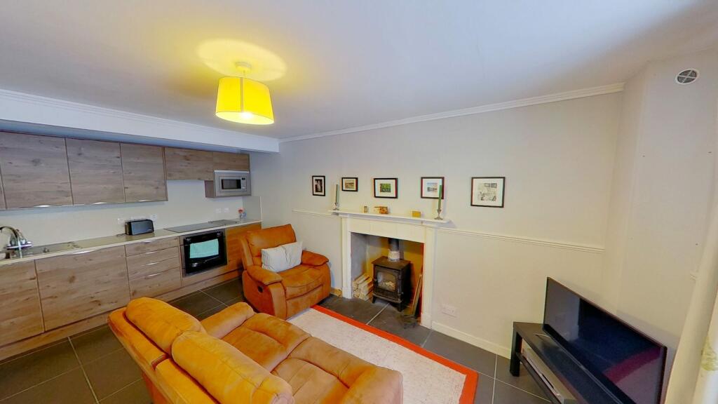 Additional image 2 of 127 High Street, Kirkcudbright