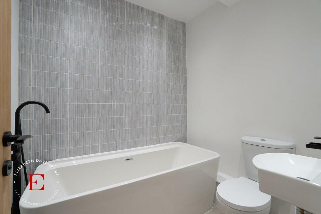 Additional image 11 of Newfield Avenue, Kenilworth