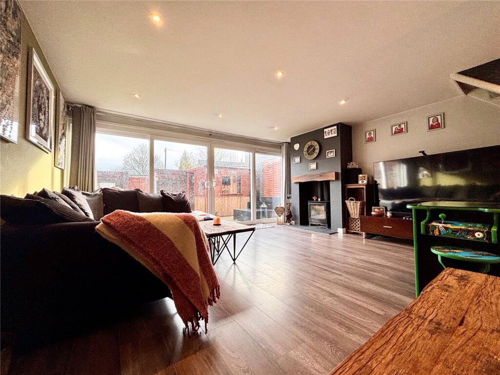 Additional image 5 of Fields Court, Warwick, CV34