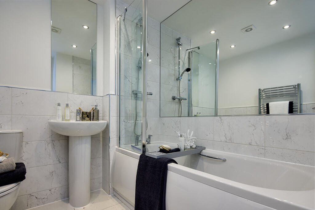 Additional image 6 of Crete Hall Road,
Northfleet,
Gravesend,
DA11 9AA