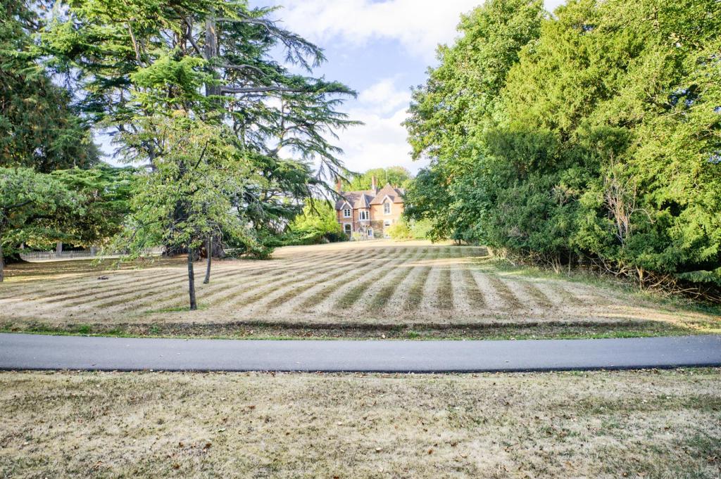 Additional image 35 of Warwick Road, Stratford-Upon-Avon