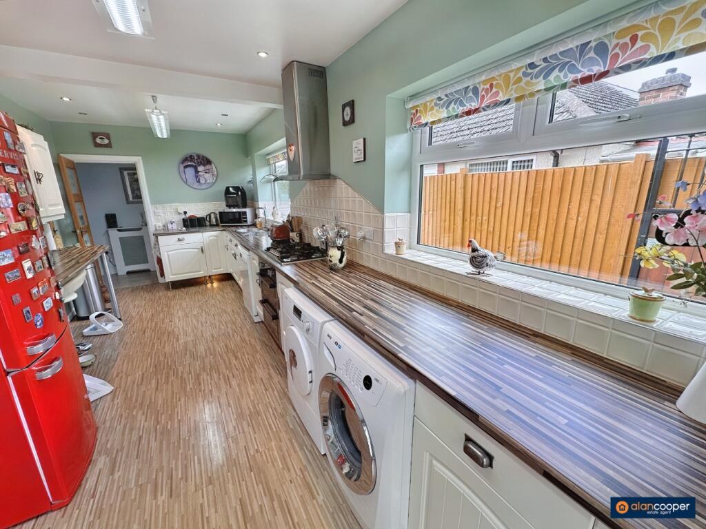 Additional image 8 of Lancing Road, Bulkington, CV12 9QU