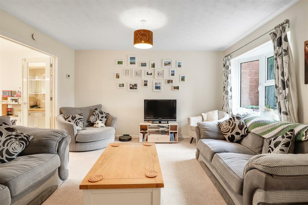 Additional image 22 of Turton Way, Kenilworth