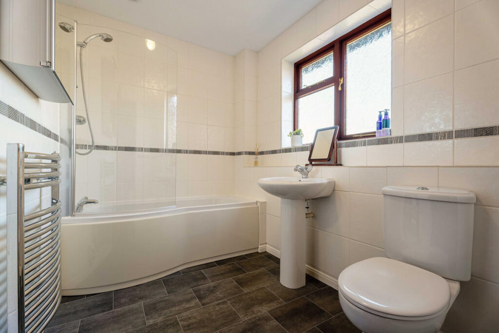 Additional image 24 of The Malins, Warwick, Warwickshire CV34 6QU