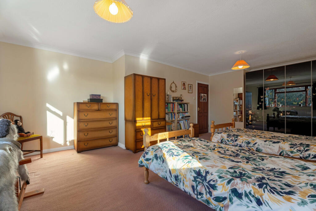 Additional image 31 of The Malins, Warwick, Warwickshire CV34 6QU