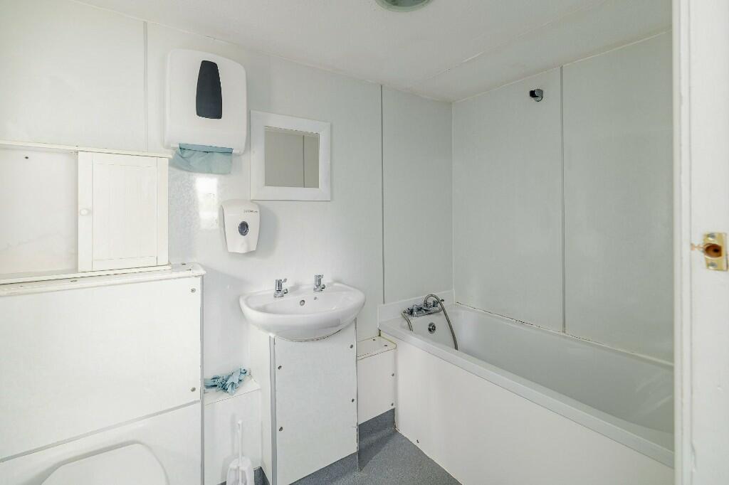 Additional image 28 of Bank Hall Farm, Swanlow Lane, Winsford, CW7 4BP