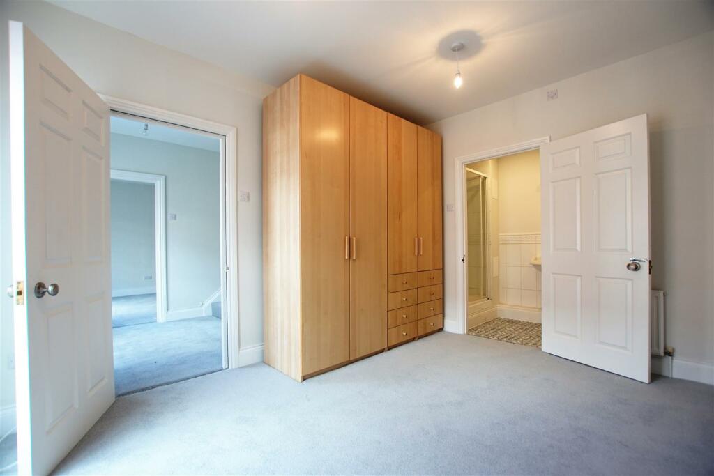 Additional image 12 of Neville Court, Jury Street, Warwick