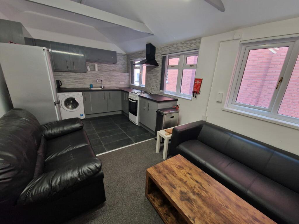 Additional image 3 of 94a Warwick Street, Leamington Spa