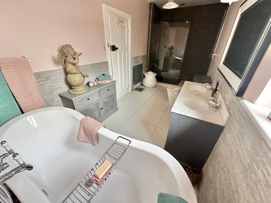 Additional image 37 of Manor Park Road, Nuneaton, CV11