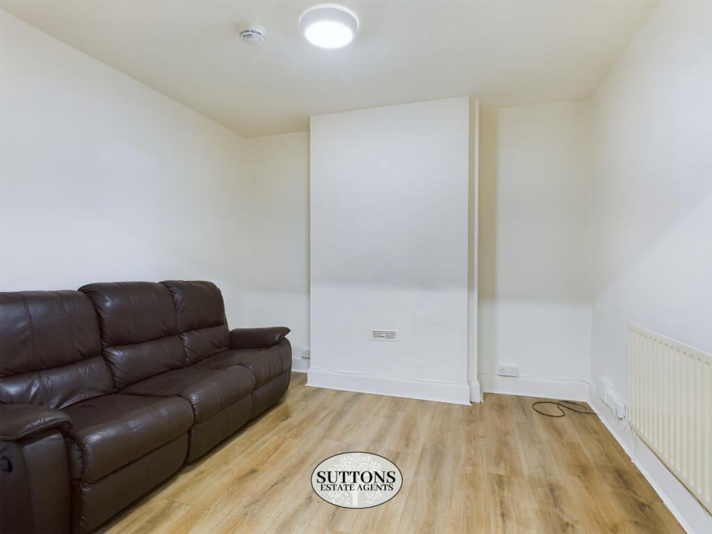 Tile Hill Lane, Coventry, CV4 9DS photo 4
