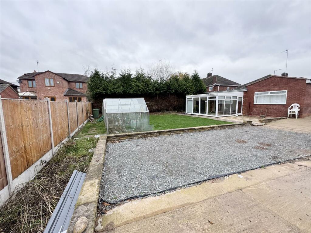 Additional image 9 of Lakin Road, Warwick