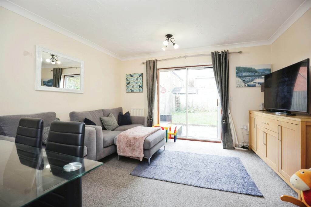 Additional image 3 of Coriolanus Square, Heathcote, Warwick