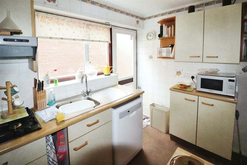 Additional image 8 of Foxs Covert, Fenny Drayton, Nuneaton