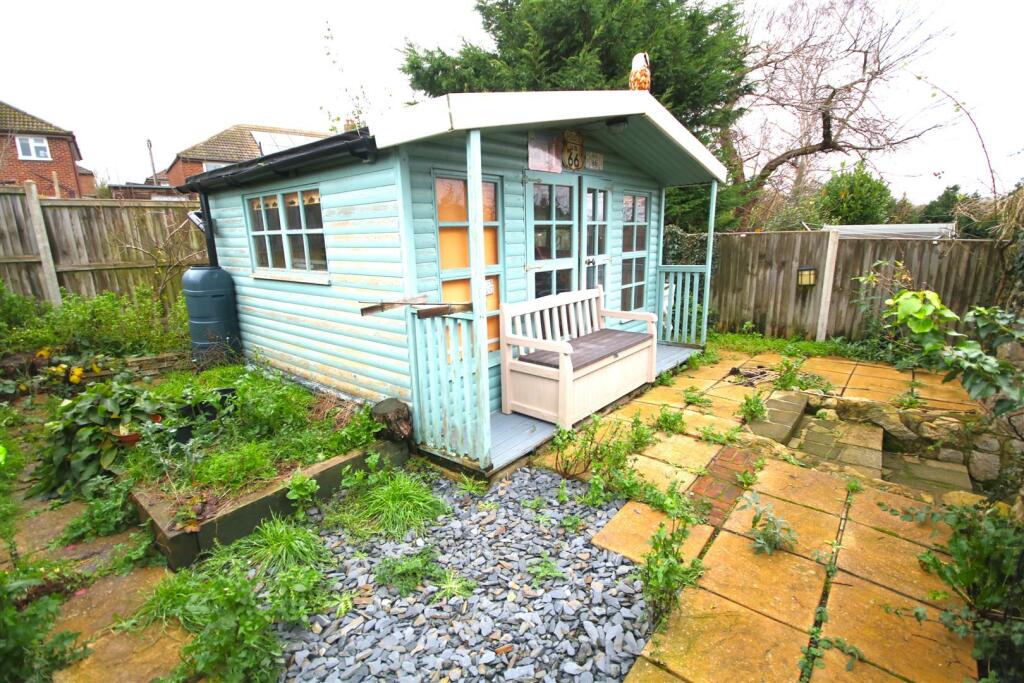 Additional image 36 of Hillside Avenue, Canterbury