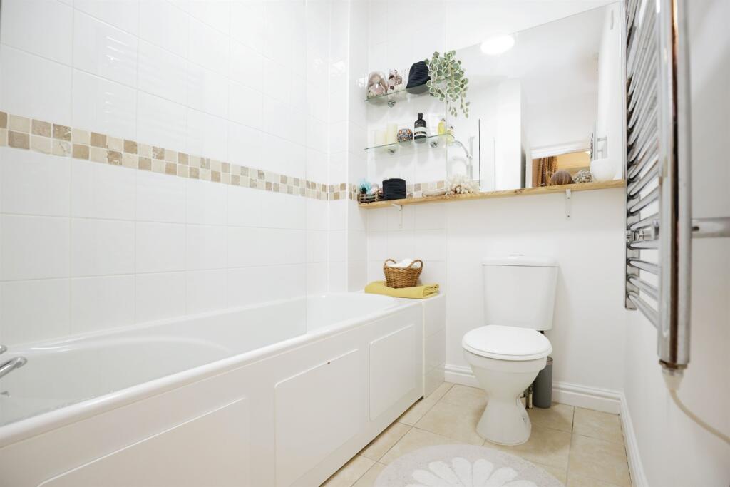 Additional image 10 of Beauchamp Avenue, Leamington Spa