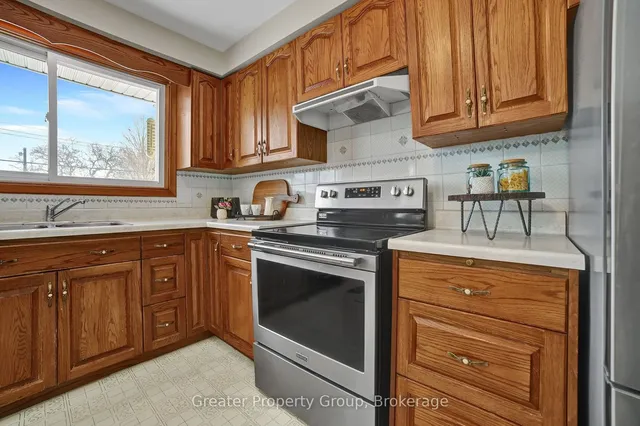 Additional image 13 of 285 Rainbow Dr