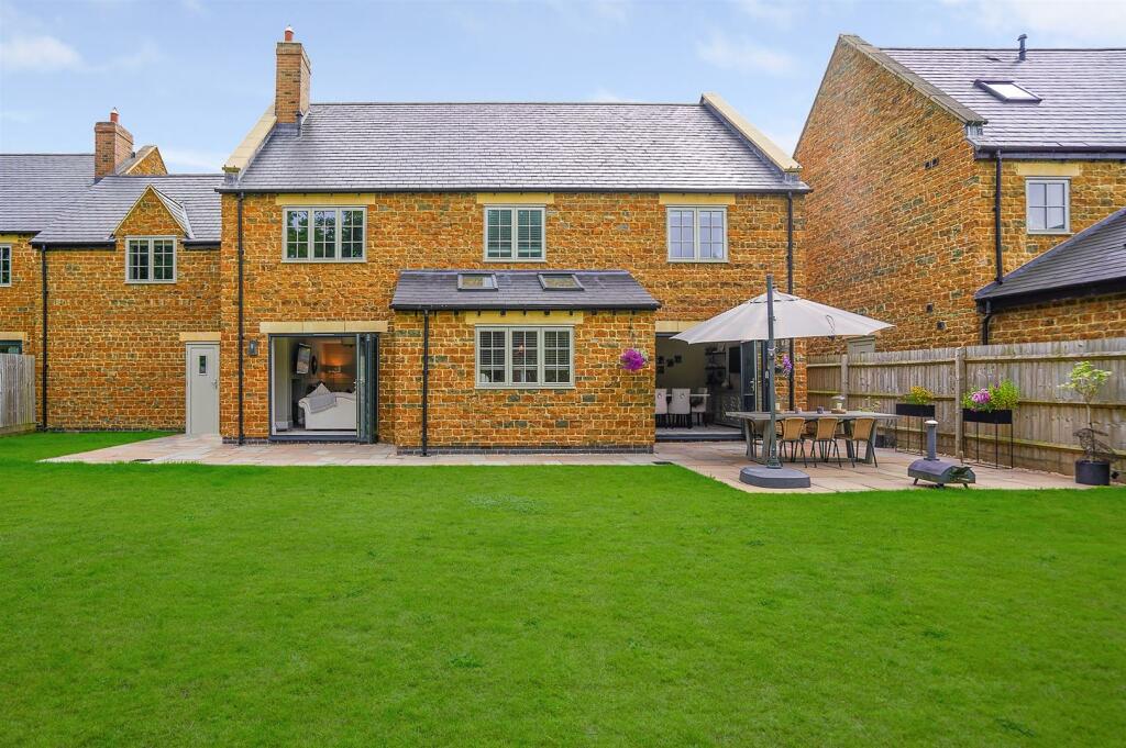 Additional image 23 of Manor Farm Court, Priors Marston