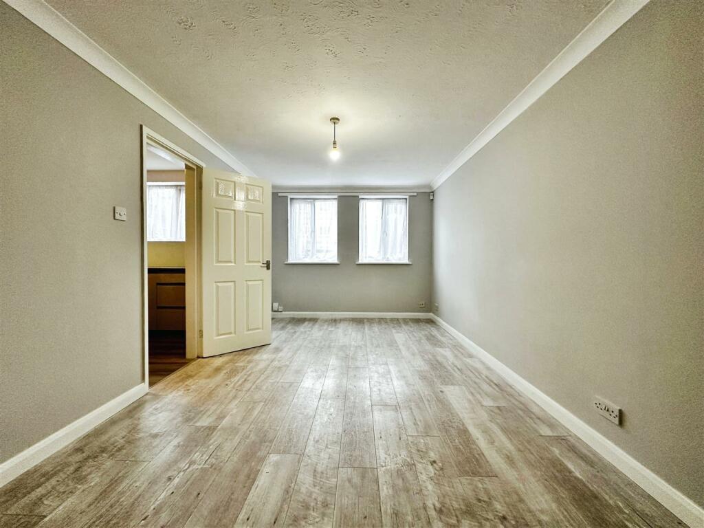 Additional image 4 of Charlotte Street, Leamington Spa