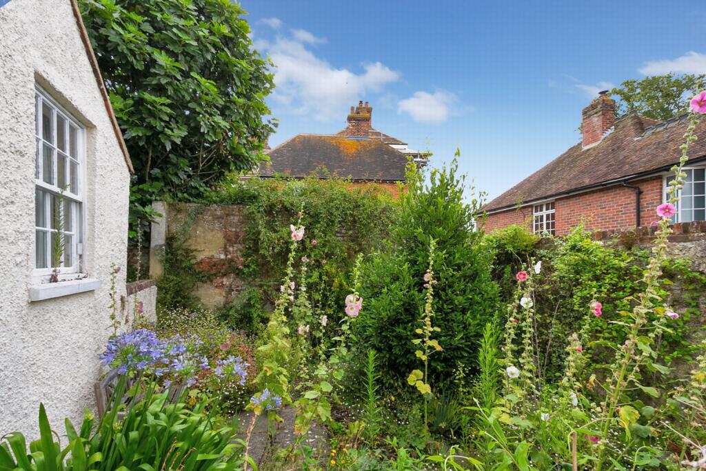 Additional image 18 of Church Hill, Hythe, CT21