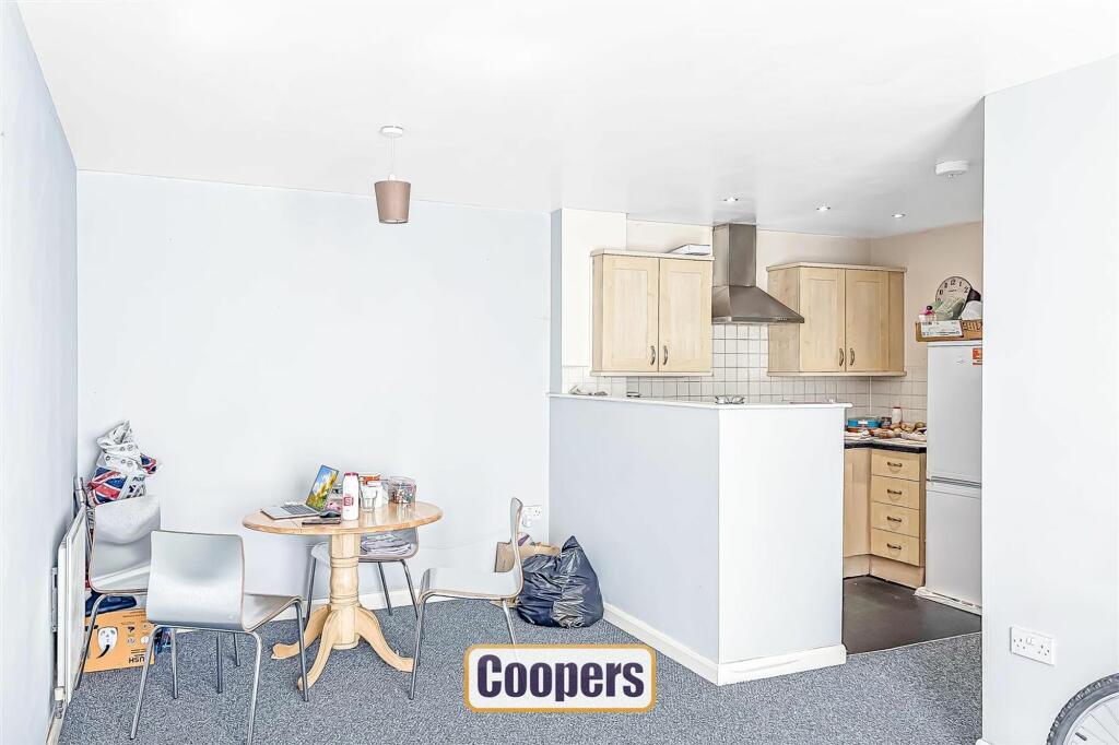 Additional image 5 of 31 Valley Road, Stoke Heath, CV2