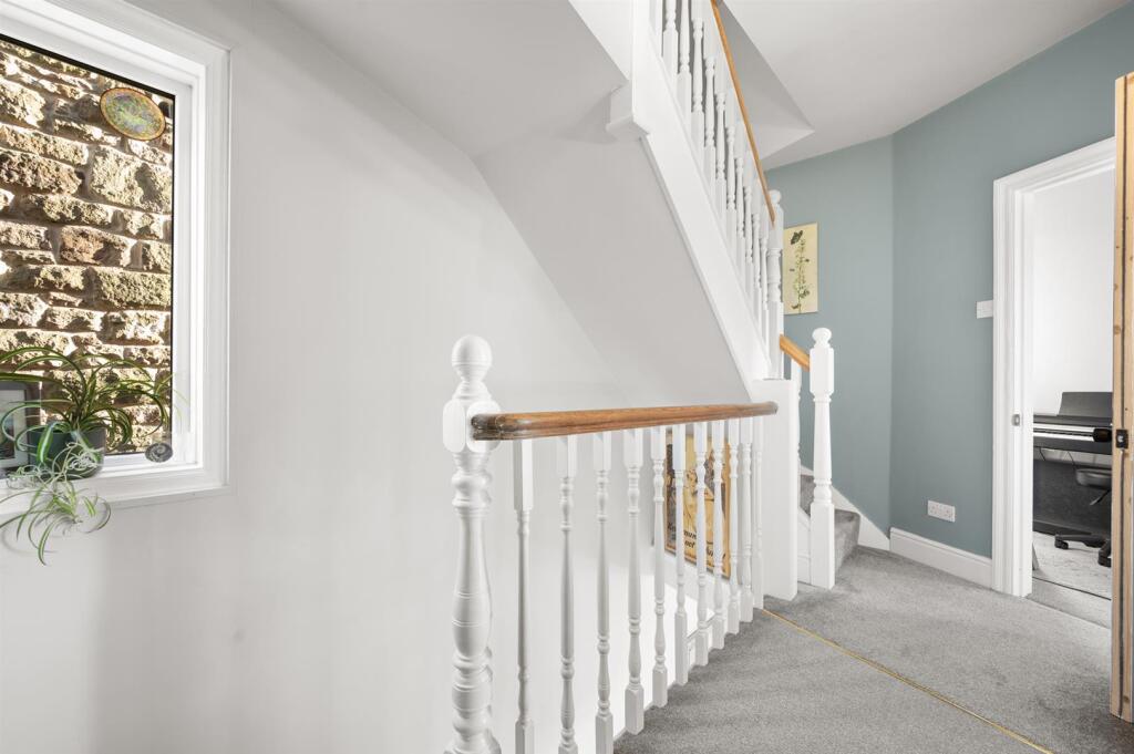 Additional image 16 of Oldham Villas, Matlock