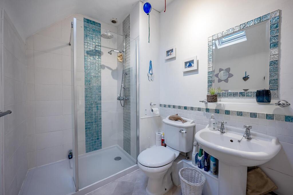 Additional image 19 of Hockley Road, Shrewley