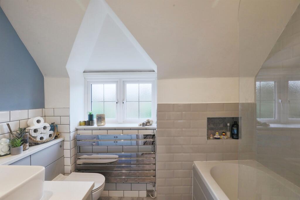 Additional image 10 of Warwick Road, Wellesbourne, Warwick