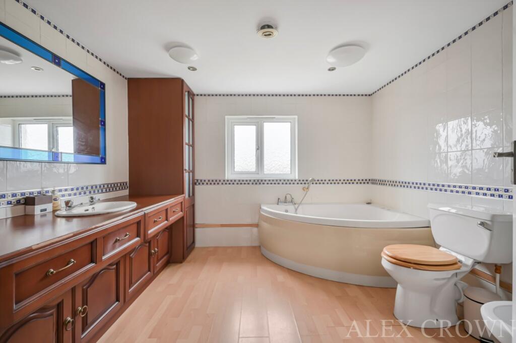 Additional image 9 of Maylands Drive, Sidcup