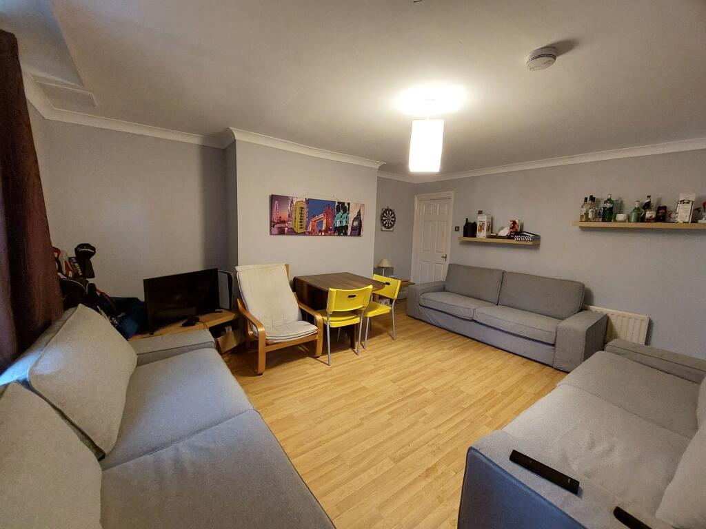 Additional image 3 of Cross View Terrace, Durham, DH1