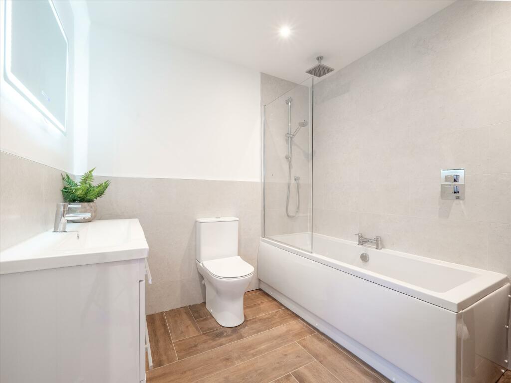 Additional image 17 of Oakley Wood Farm, Banbury Road, Bishops Tachbrook, Leamington Spa, CV33