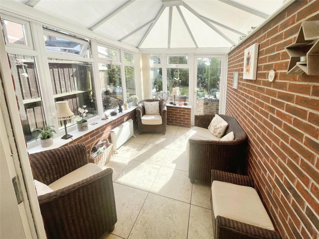 Hedingham Close, Ilkeston, Derbyshire, DE7 photo 4
