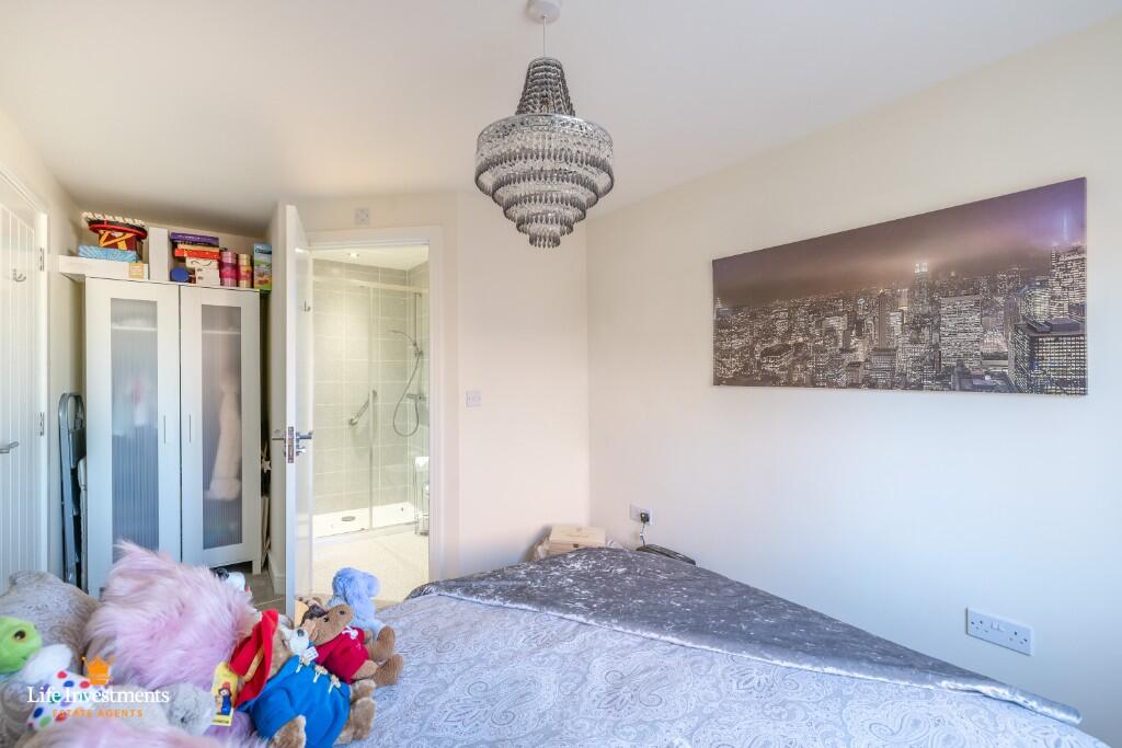 Additional image 40 of Elder Avenue, Rugby, Warwickshire, CV21