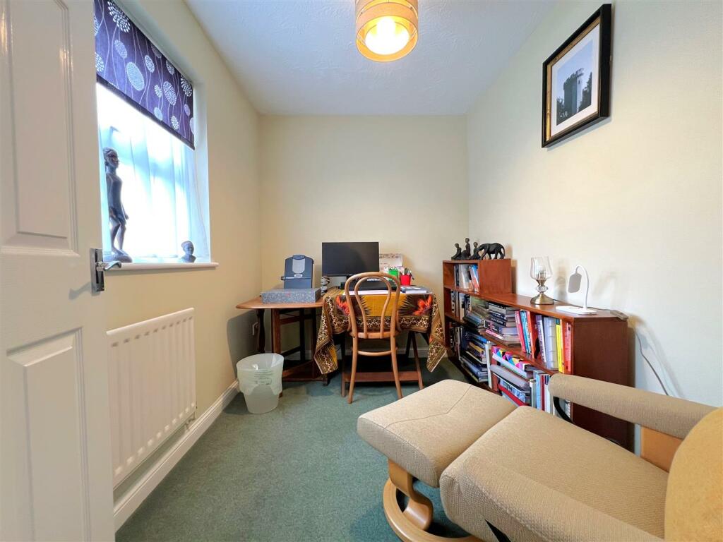 Additional image 25 of Robins Grove, Warwick