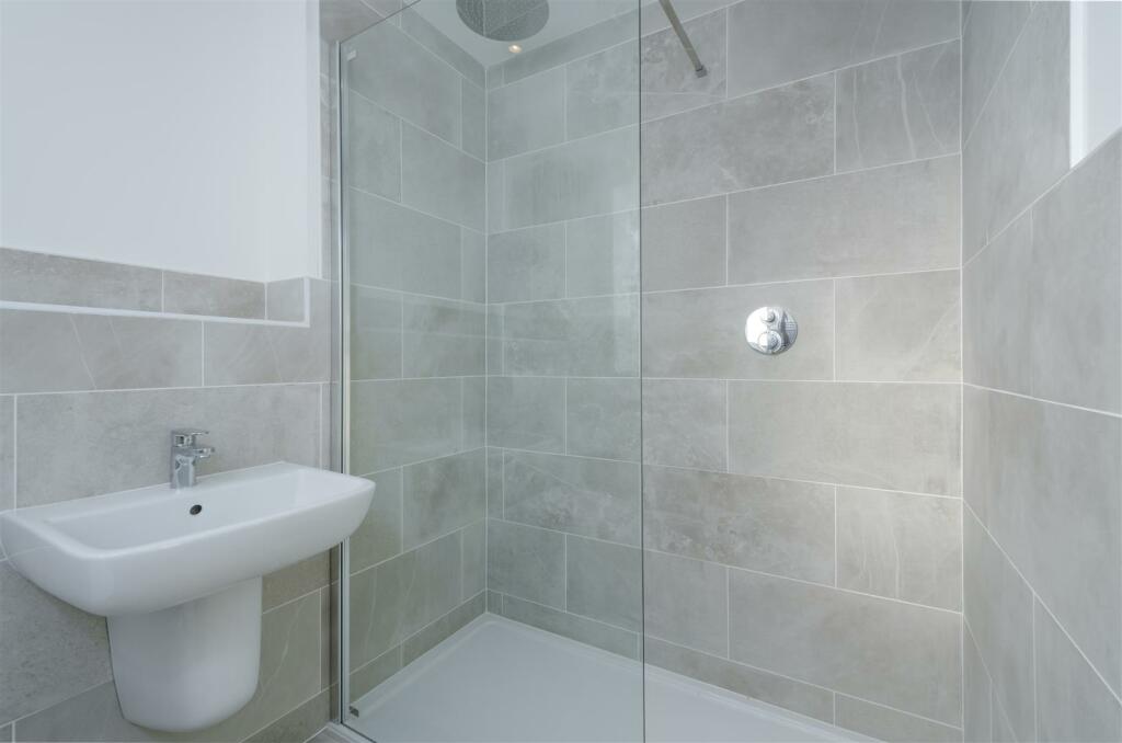 Additional image 18 of Meadow View, Higham Lane, Stoke Golding.