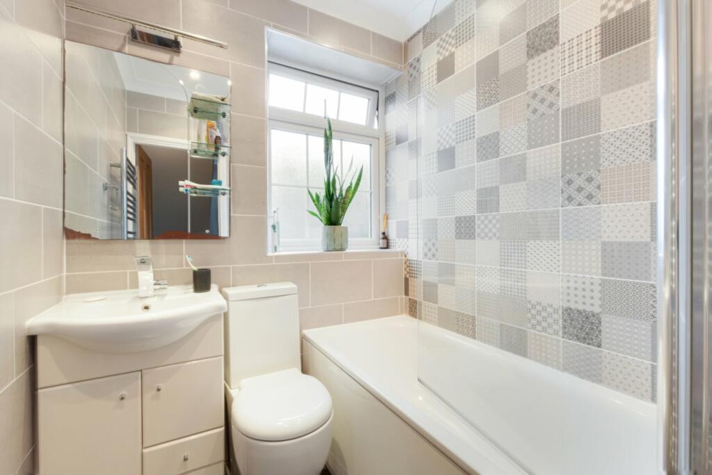 Additional image 16 of Crofton Avenue, Bexley, DA5