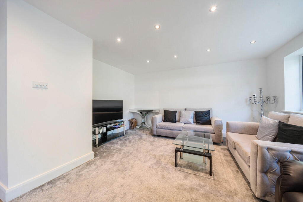 Additional image 3 of Lime Grove, Sidcup