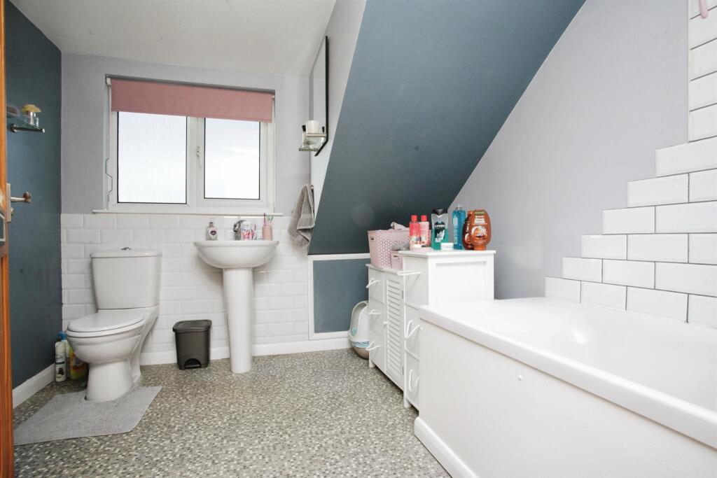 Additional image 15 of South Road, Clifton Upon Dunsmore, Rugby