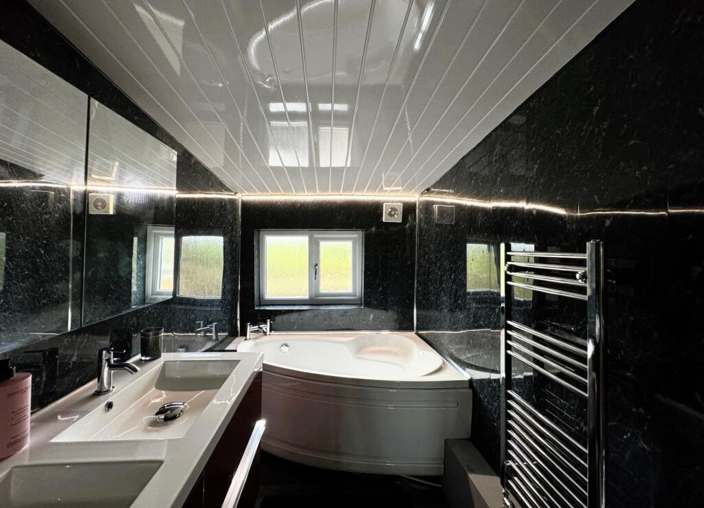 Additional image 22 of Church Hill, Old Blackwell, DE55