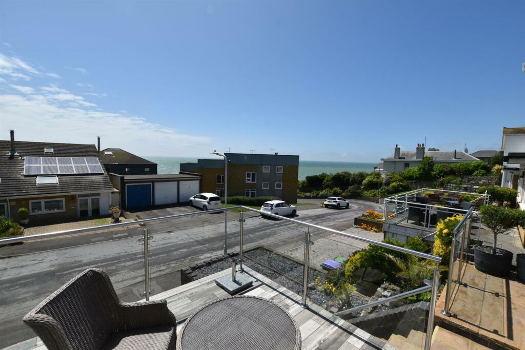 Additional image 2 of Castle Bay, Sandgate