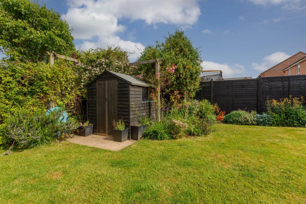 Additional image 25 of Brackley Crescent, Warwick