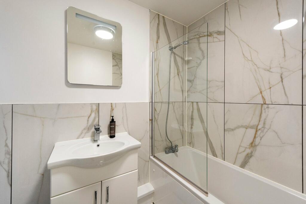 Additional image 5 of Central Avenue, Welling, DA16