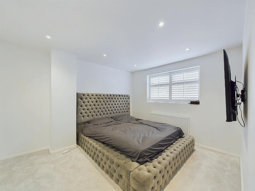 Additional image 16 of Coombfield Drive, Dartford, Kent, DA2