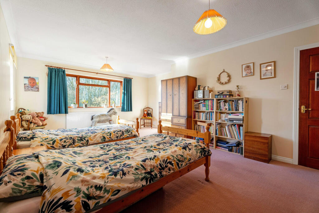 Additional image 30 of The Malins, Warwick, Warwickshire CV34 6QU