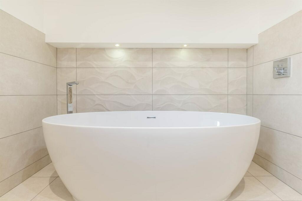 Additional image 11 of Nantwich Road, Calverley