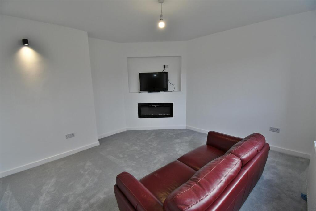 Additional image 3 of St. Nicholas Road, Radford Semele, Leamington Spa