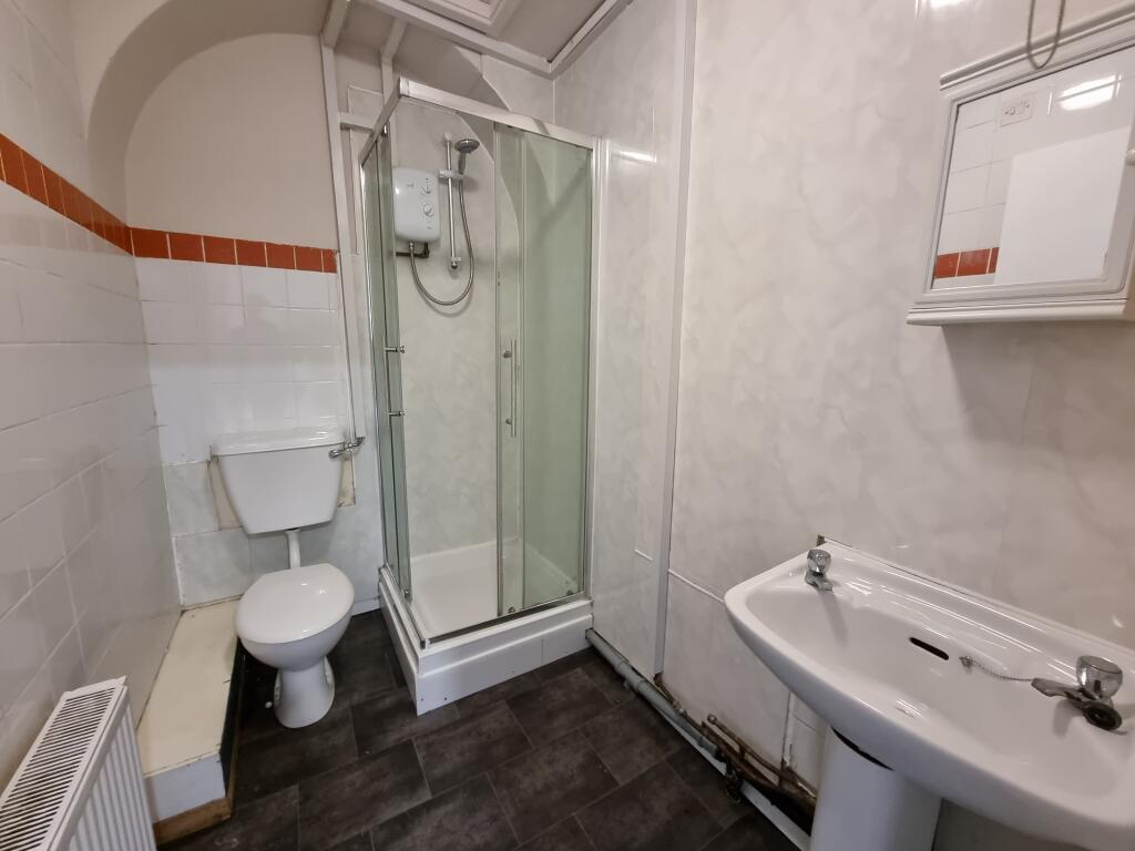 Additional image 10 of Flat 2, 35 Clemens Street, Leamington Spa